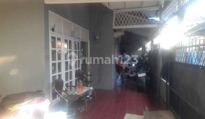 Rumah Bagus Siap Huni Lokasi Strategis di Tanjung Barat, Jaksel 2