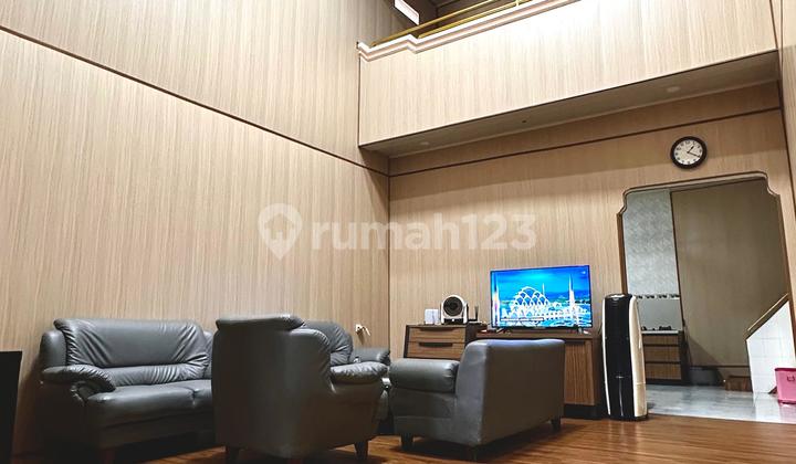 Rumah Mewah Siap Huni Lokasi Strategis Dekat Dengan Bandara di Villa Taman Bandara, Tangerang Rumah Mewah Siap Huni Lokasi Strategis Dekat Dengan Bandara di Villa Taman Bandara, Tangerang