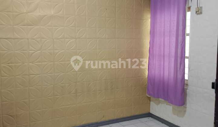 Nice Spacious House for Rent in Duta Bandara Permai Area, Tangerang Nice Spacious House for Rent in Duta Bandara Permai Area, Tangerang