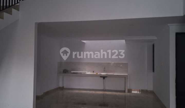 Modern House Affordable Price Located in Kalideres, West Jakarta