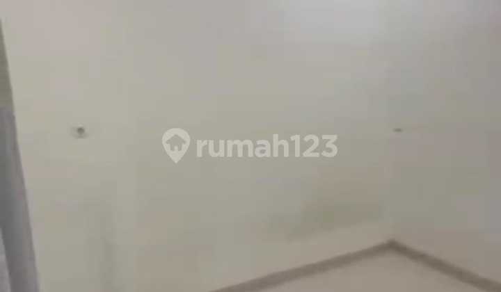 Luxury New Building House in Villa Taman Bandara, Dadap Tangerang 2