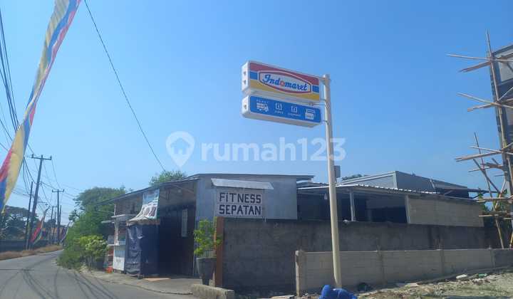 Rumah Ada Kios dan Toko Lokasi Strategis Lokasi di Sepatan Timur 1