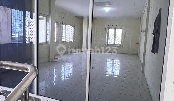 Nice Shop House for Rent on Jalan Raya Salembaran, Kosambi, Tangerang 2