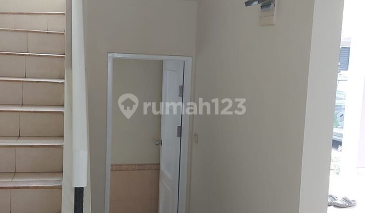 Rumah 2 Lantai Baru di Cluster crystal  2