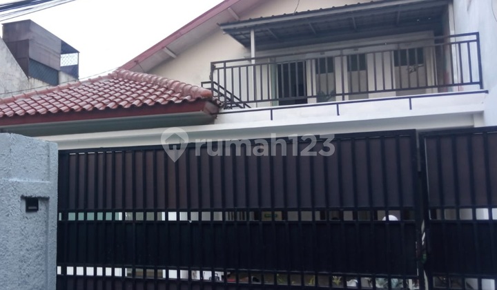 FOR RENT HOUSE IN KEMANG SOUTH JAKARTA FOR OFFICE