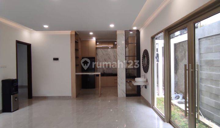 Rumah Dijusl Baru Mewah di Discovery Bintaro 1