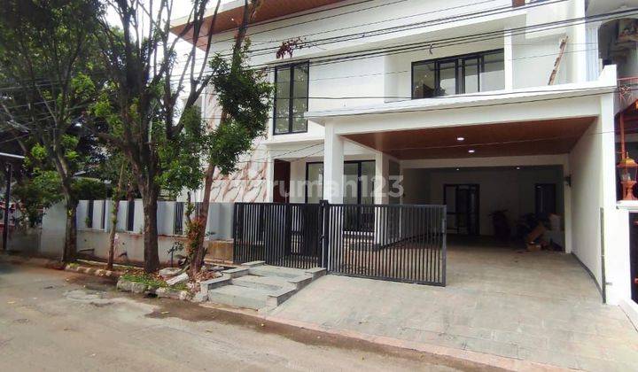 Rumah dijual baru minimalis Hoek di sektor 9 Bintaro Jaya .Tangerang Selatan 1