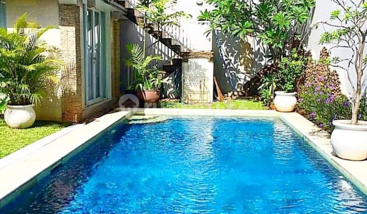 Rumah Mewah Luas Minimalis Kolam Renang Di Senayan Bintaro