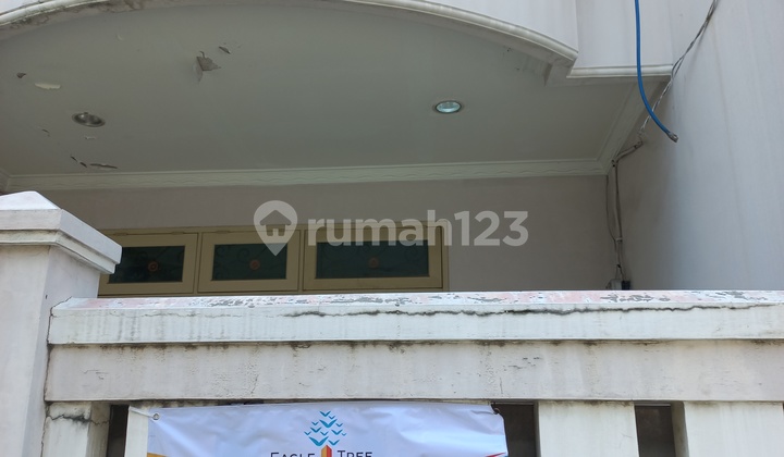 For sale. Move-in ready house in Tanjung Duren Selatan, West Jakarta. For sale. Move-in ready house in Tanjung Duren Selatan, West Jakarta.