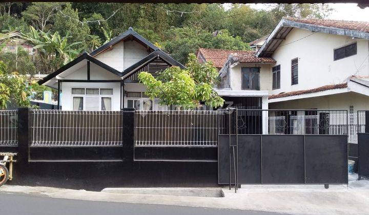 Rumah Bagus SHM di Jalan Pagarbetis, Sumedang Pinggir Jalan 1