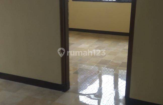 Rumah disewakan didalam kluster didaerah Pancoran Jakarta Selatan  2