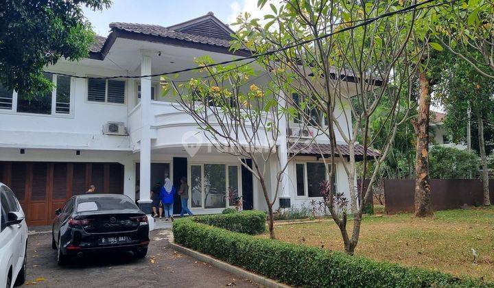 Rumah Disewakan Halaman Luas Di Pejaten Barat  1