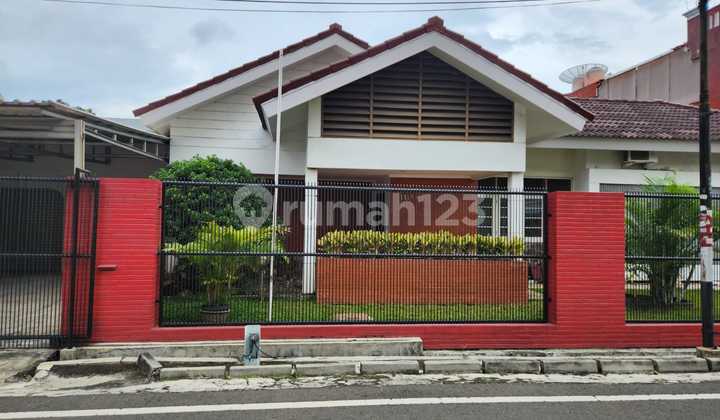 House For Sale. Cempaka Putih Tengah area.