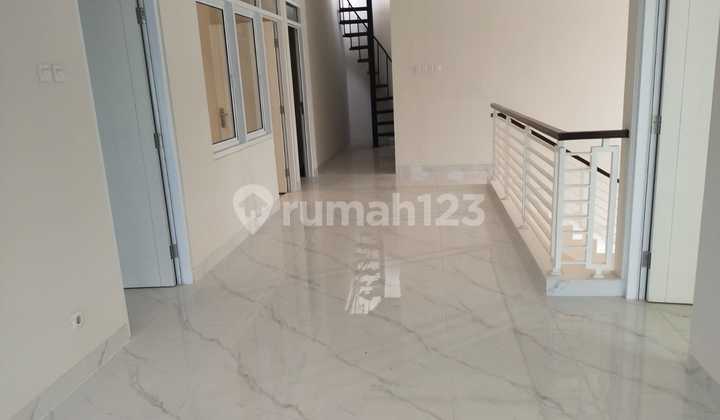 Rumah Baru Design Minimalis Citra Grand Cibubur 2