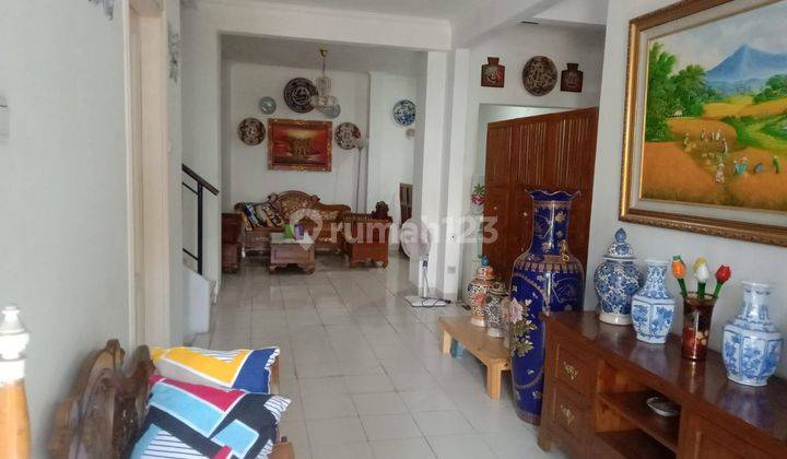 Rumah 2,5 Lantai Full Furnished Kota Wisata Cibubur 2