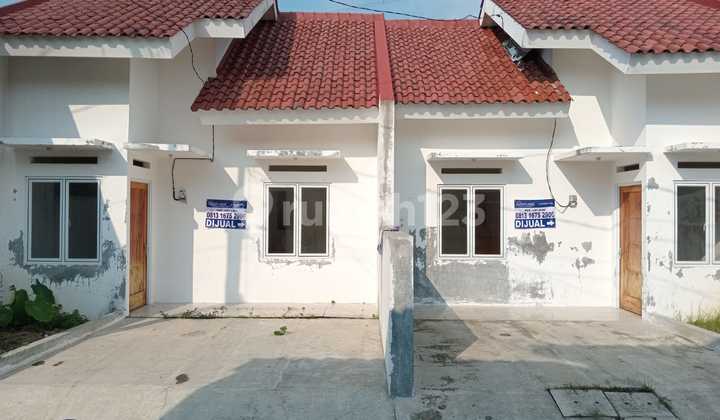 Single-Story House in a Cluster at Pasir Putih Sawangan Depok Single-Story House in a Cluster at Pasir Putih Sawangan Depok