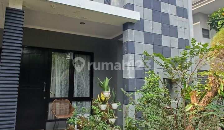 Luxury House Near Living World Mall, Kota Wisata Cibubur 2