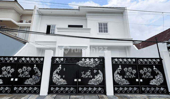 Rumah Brand New 2 Lantai Di Villa Melati Mas, Serpong Utara Tangsel 1