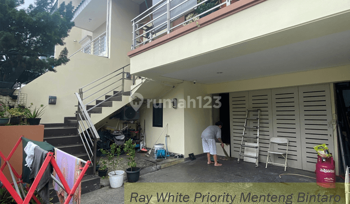 Rumah Mewah 3 Lantai Di Kebayoran Lama, Jakarta Selatan 2