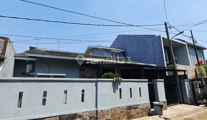 Rumah Semi Furnished Lokasi Strategis Di Serpong, Tangerang Selatan 2