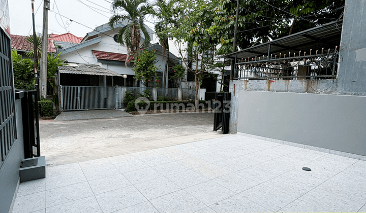 Rumah Brand New Modern Minimalis Di Jl Kucica Bintaro Jaya Sektor 9, Tangsel 2