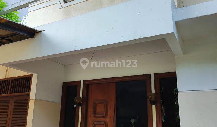 Cepat Rumah dalam Kompleks Mega Kuningan 2