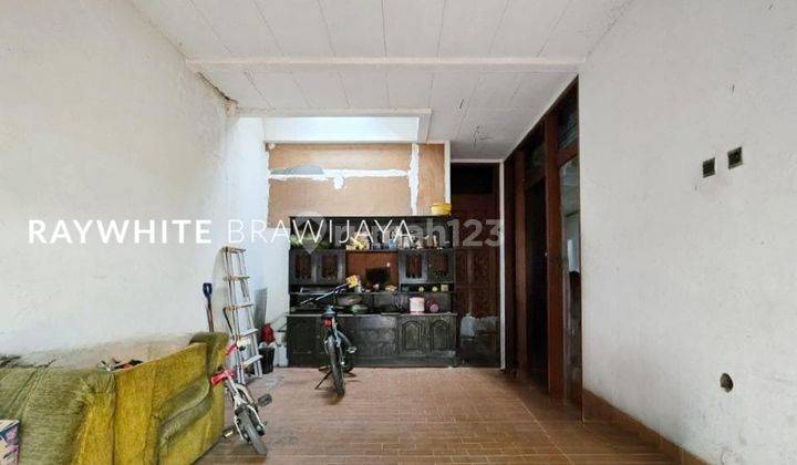 Rumah Bangunan 2 Lantai Lokasi Strategis Area Lebak Bulus  2