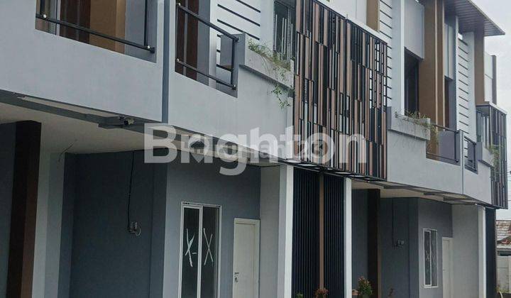 TOWNHOUSE BARU 2 LANTAI DALAM KOMPLEK TENGAH KOTA AREA KENTEN 1