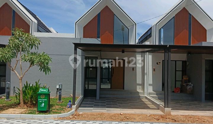 Ready-to-Occupy New House in the Jakabaring Ulu Complex Area, Palembang Ready-to-Occupy New House in the Jakabaring Ulu Complex Area, Palembang