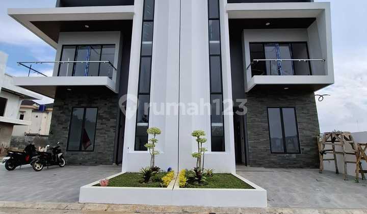 Rumah Baru Modern 2 Lantai One Gate System Area Bukit Dekat Unsri