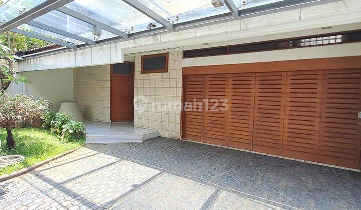 Rumah Cocok untuk Tempat Tinggal dan Kantor Area Gandaria 1