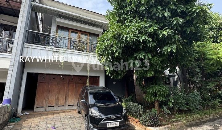 Ready-to-Occupy Townhouse, Quiet Neighborhood in Kemang Ampera Area Ready-to-Occupy Townhouse, Quiet Neighborhood in Kemang Ampera Area