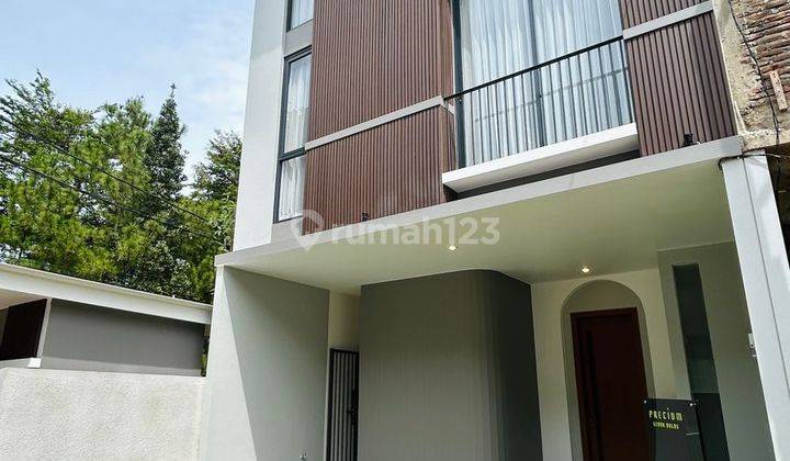 Brand New Townhouse Lebak Bulus Lokasi Strategis  1