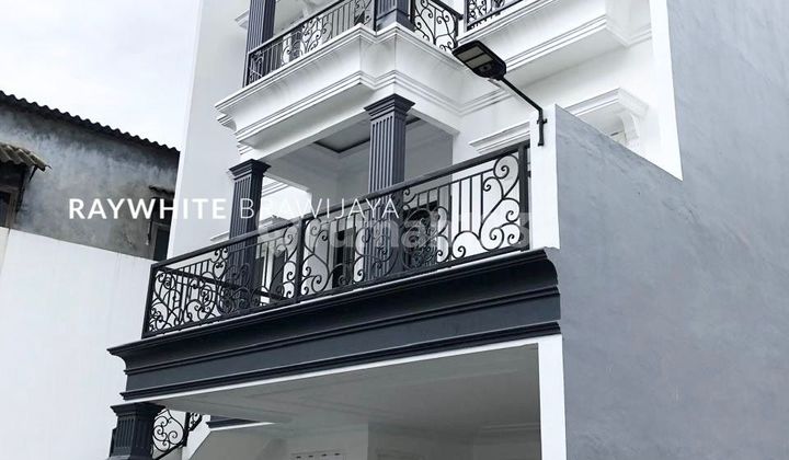 Brand New Modern Minimalist House in Jagakarsa Cluster Area 2