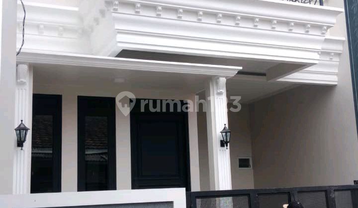 2-Story Single House New House - M Kahfi 2, Jagakarsa