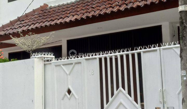 Di Sewakan Rumah Dalam Komplek Taman A A, Kebun Jeruk 1