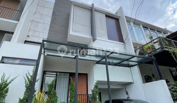 Rumah Siap Huni 2 Lantai Dekat Stasiun Mrt Blok A, Kebayoran Baru