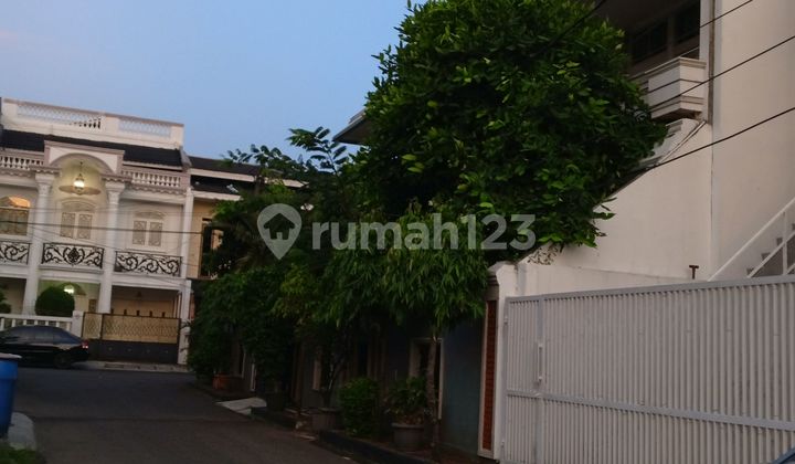 Di Sewakan Unit ( Di Lantai 2 )dalam Komplek Model Aparthouse Komplek Taman Aa  2