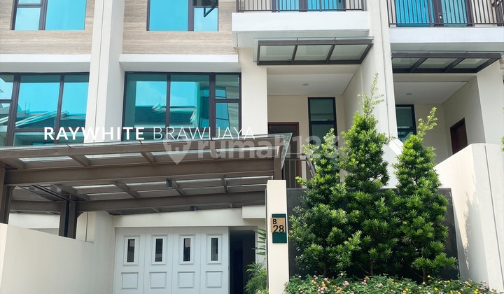 Brand New Townhouse in Pondok Indah Area