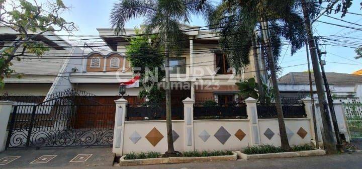 Rumah 2 Lt Luxurious Mewah Dengan Kolam Renang Di Kemang NS0064 1