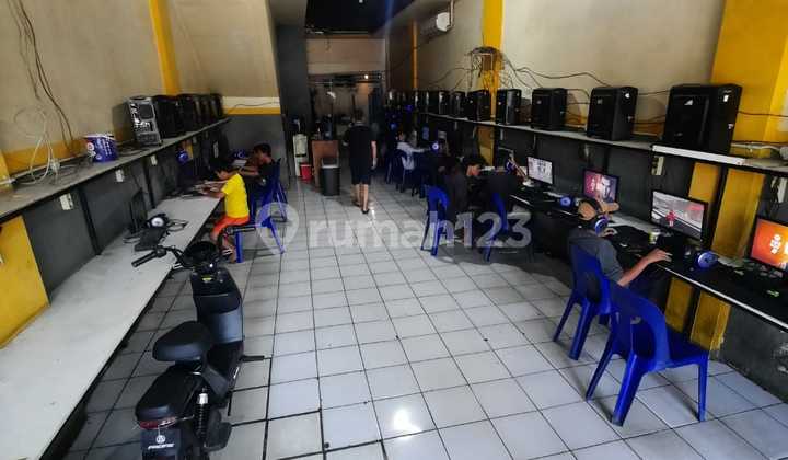 For Sale Shop House on Jalan Raya Pemuda Kranji. Suitable for Business 2