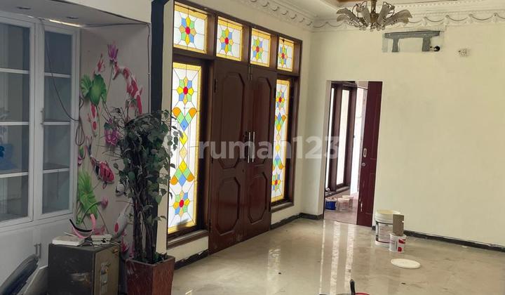 Rumah Bagus 2 lantai di Harapan Indah Regency Bekasi 2