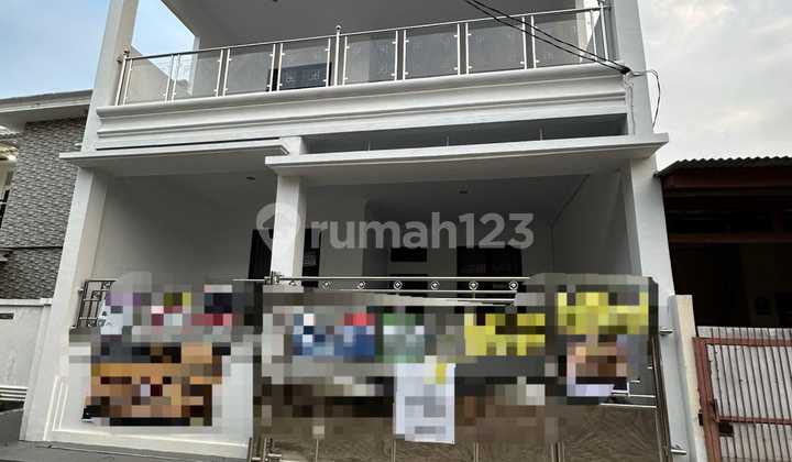 Modern House Ready to Occupancy in Harapan Indah, Bekasi 2