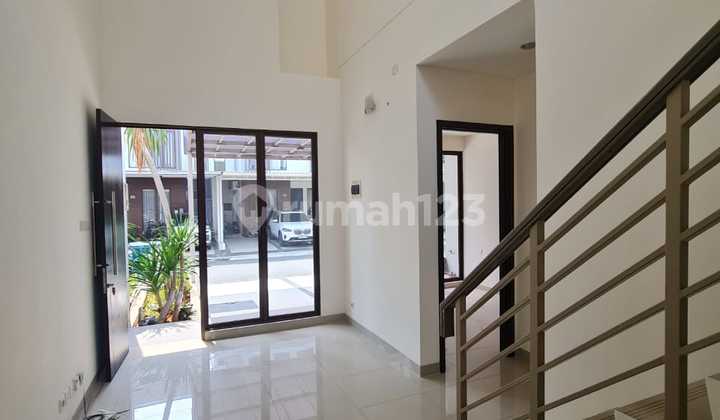 Rumah Mezanine di Cluster Shinano Jakarta Timur - Lokasi Strategis