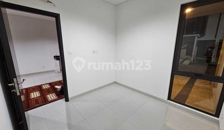 Sewa Rumah Modern 3 KT - Metland Menteng Timur 2