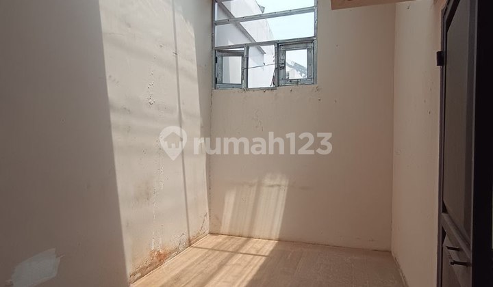 Super Strategic Corner Shop-House in Grand Galaxy City – Ready to Use! 2