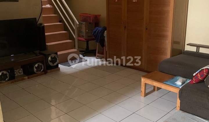 Dijual Cepat! Rumah 2 Lantai di Kemang Pratama 2, SHM + IMB
