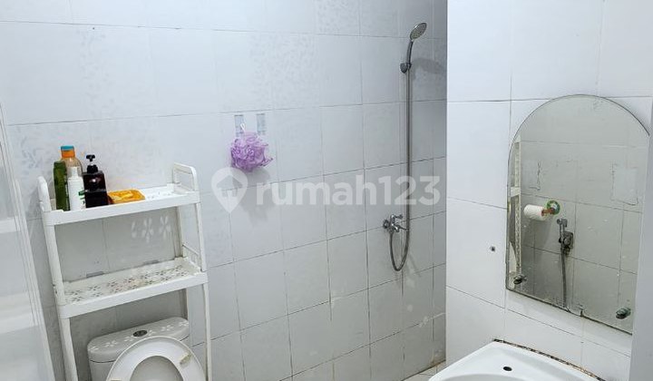 Semi Furnished 1-Story House in Grand Wisata Bekasi – Ready to Move In, Air Conditioning & Furniture Included! 2