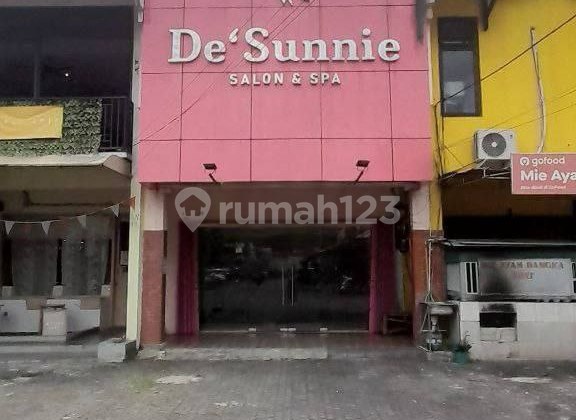 Kesempatan Langka! Ruko 3 Lantai LT 5X20 di Kemang Pratama - Cocok Salon/Klinik/Kantor