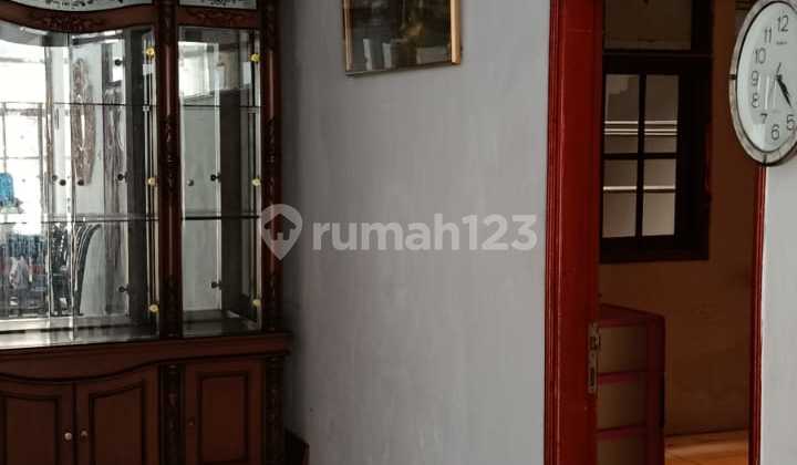 Spacious House in Pondok Pekayon Indah | Near Pakuwon Mall & Galaxy 2